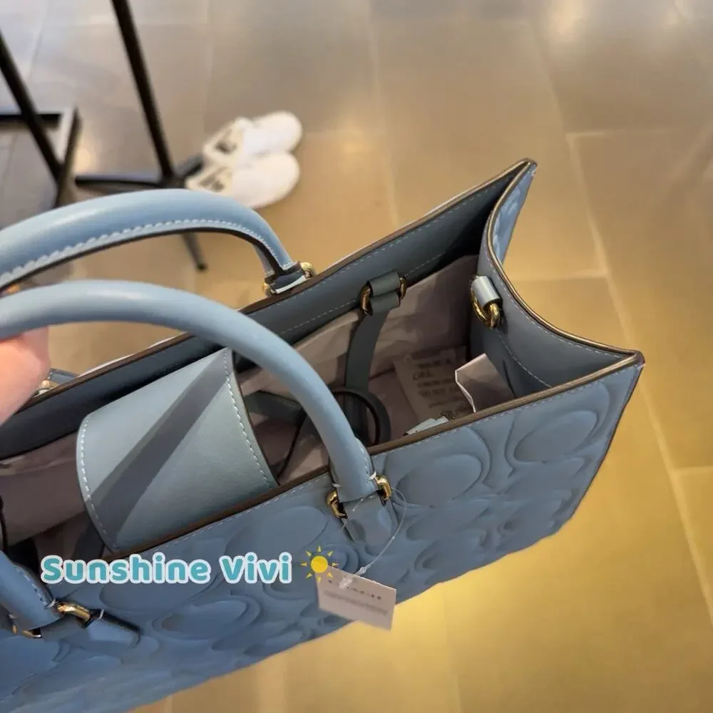 NWT Coach Maggie Large Tote Bag in Signature CY672 smooth leather Gold/Azure